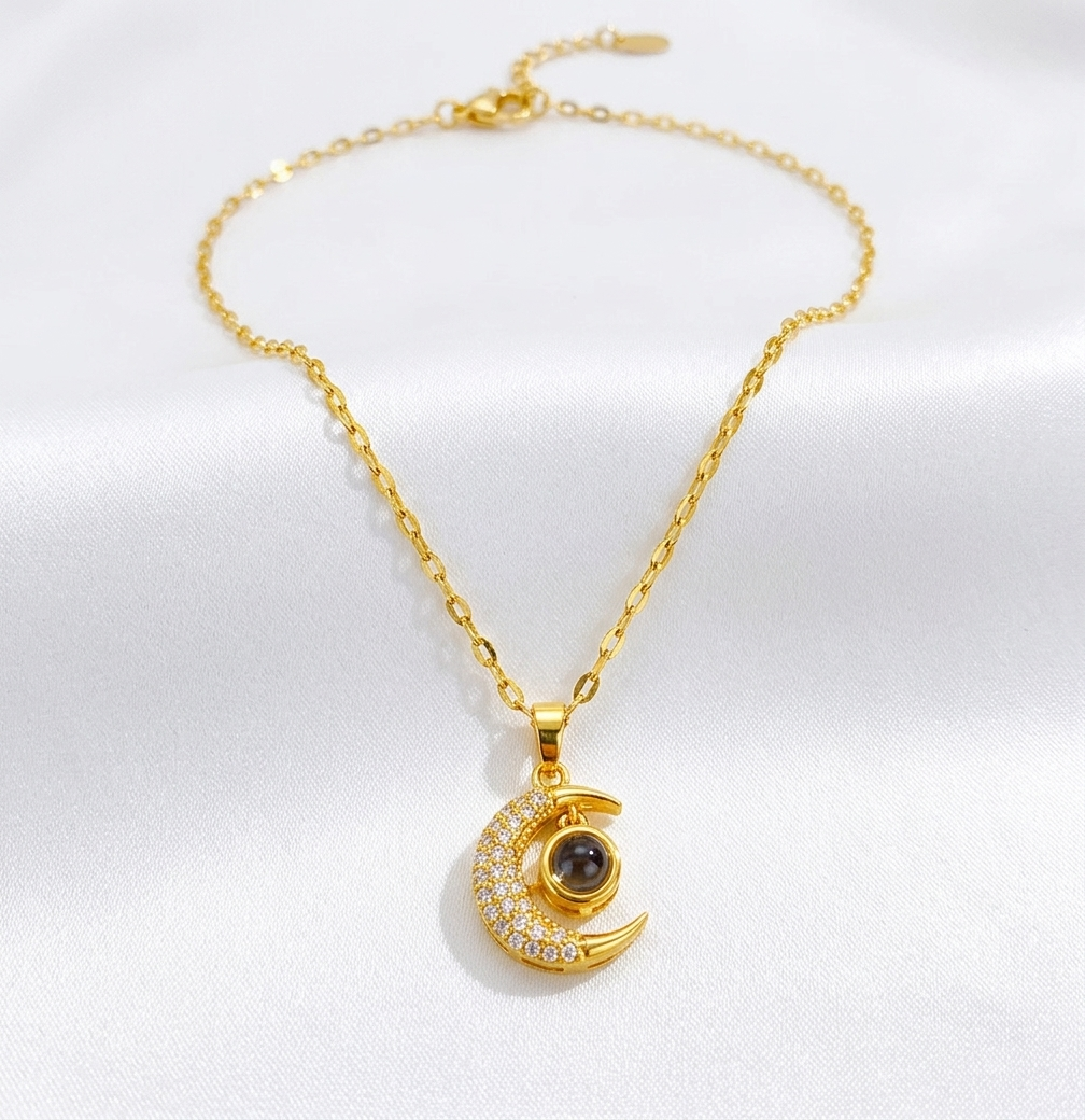 Collar Luna Eterna